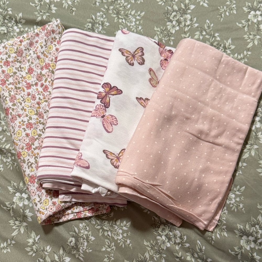 Baby Girl Blanket/Burp Cloth Lot - Picture 3 of 5
